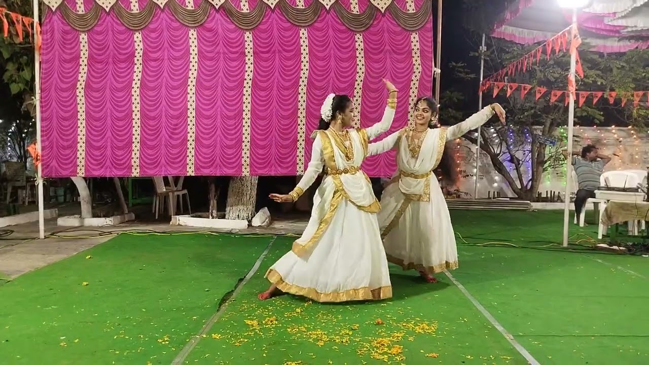 Hasini group dance 