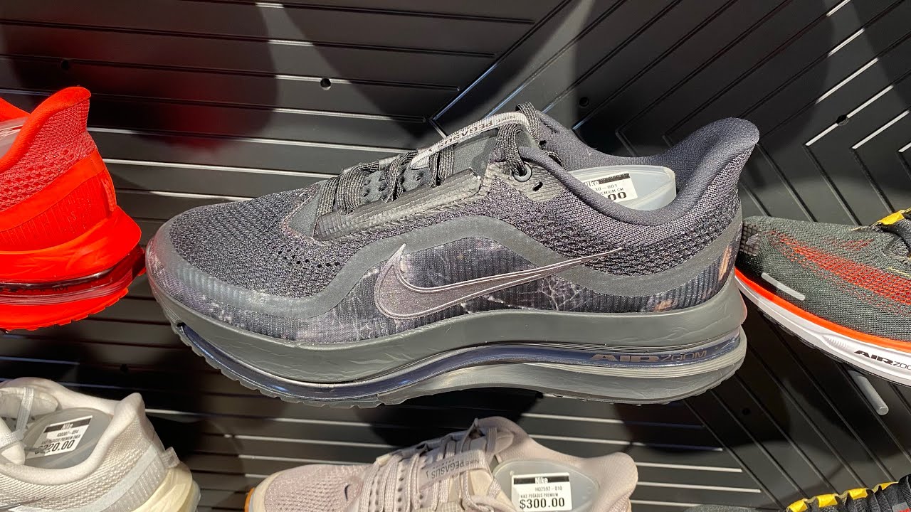 Nike Pegasus Premium x Realtree (Off Noir/ Black/ Iron Grey/ Metallic Dark Grey) - SKU: IF9630-001