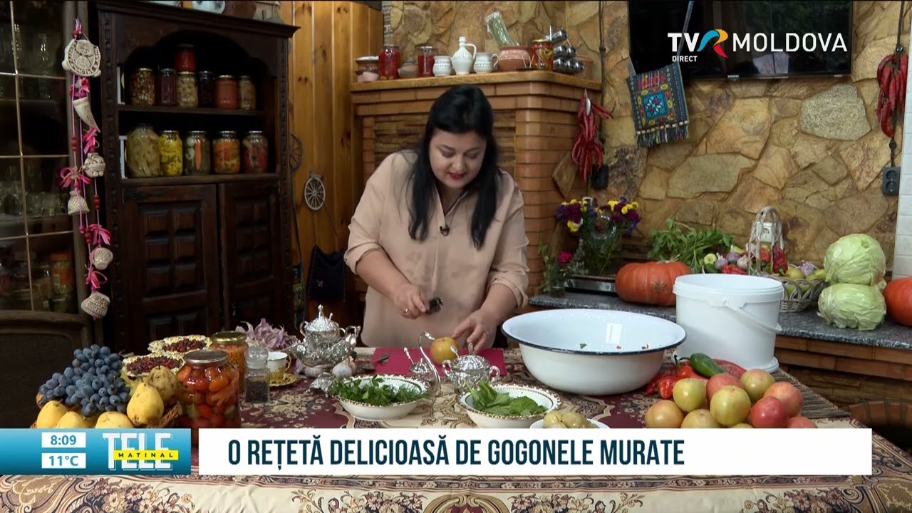 Rosiii Gogonele implute cu usturoi si verdeata pentru iarna