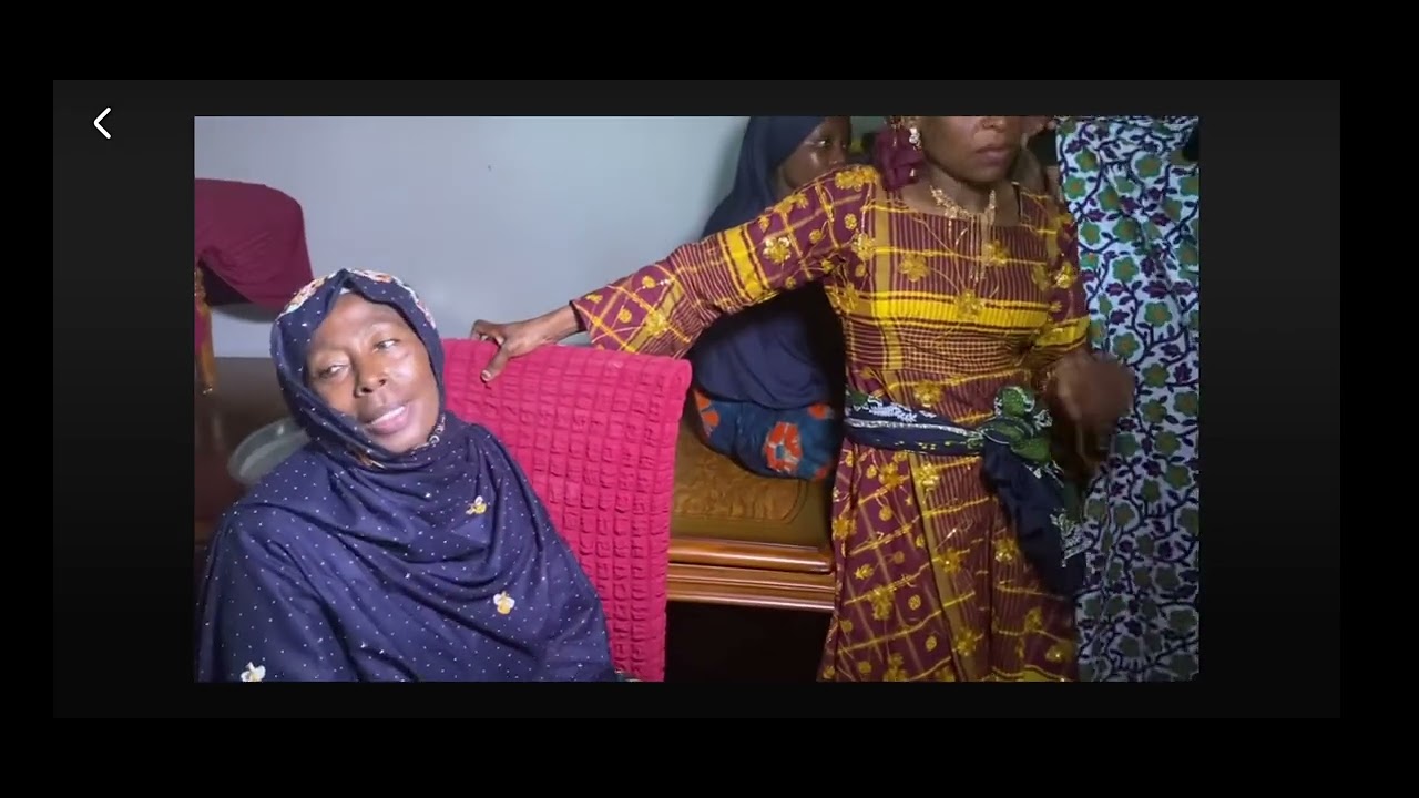 Karam Ahmed Mouigni ❤️ Zaitouni Siradji Moussa, toilette pour bibiharussi 