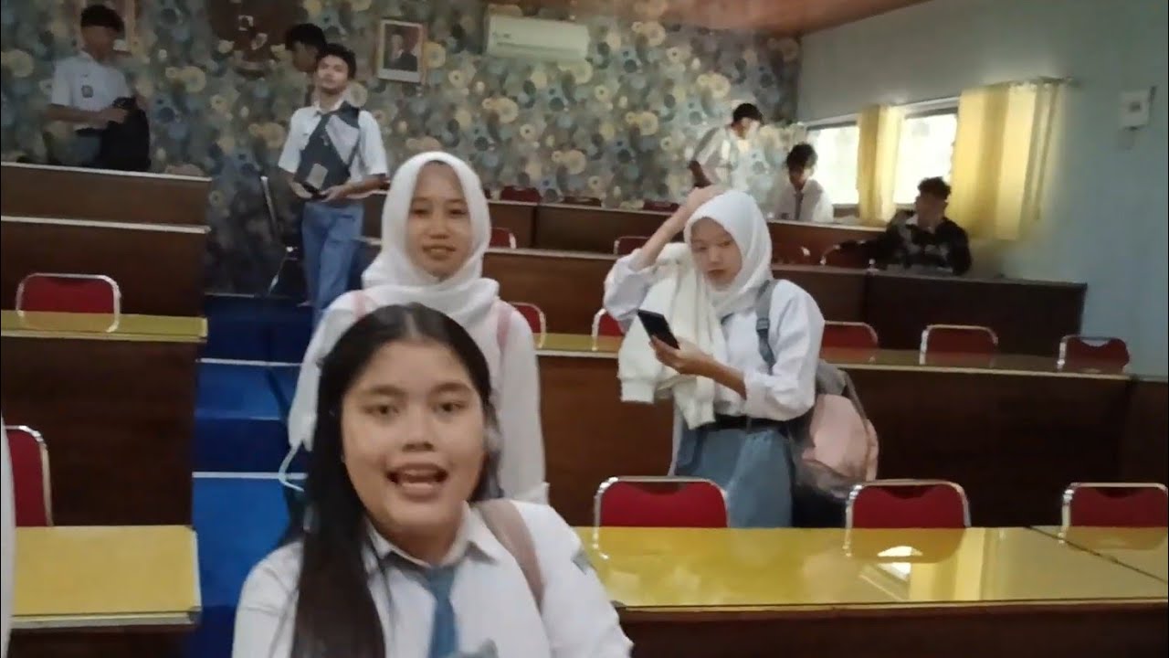 Pulang? No❌️. Ayo kita pindah ke perpus!!