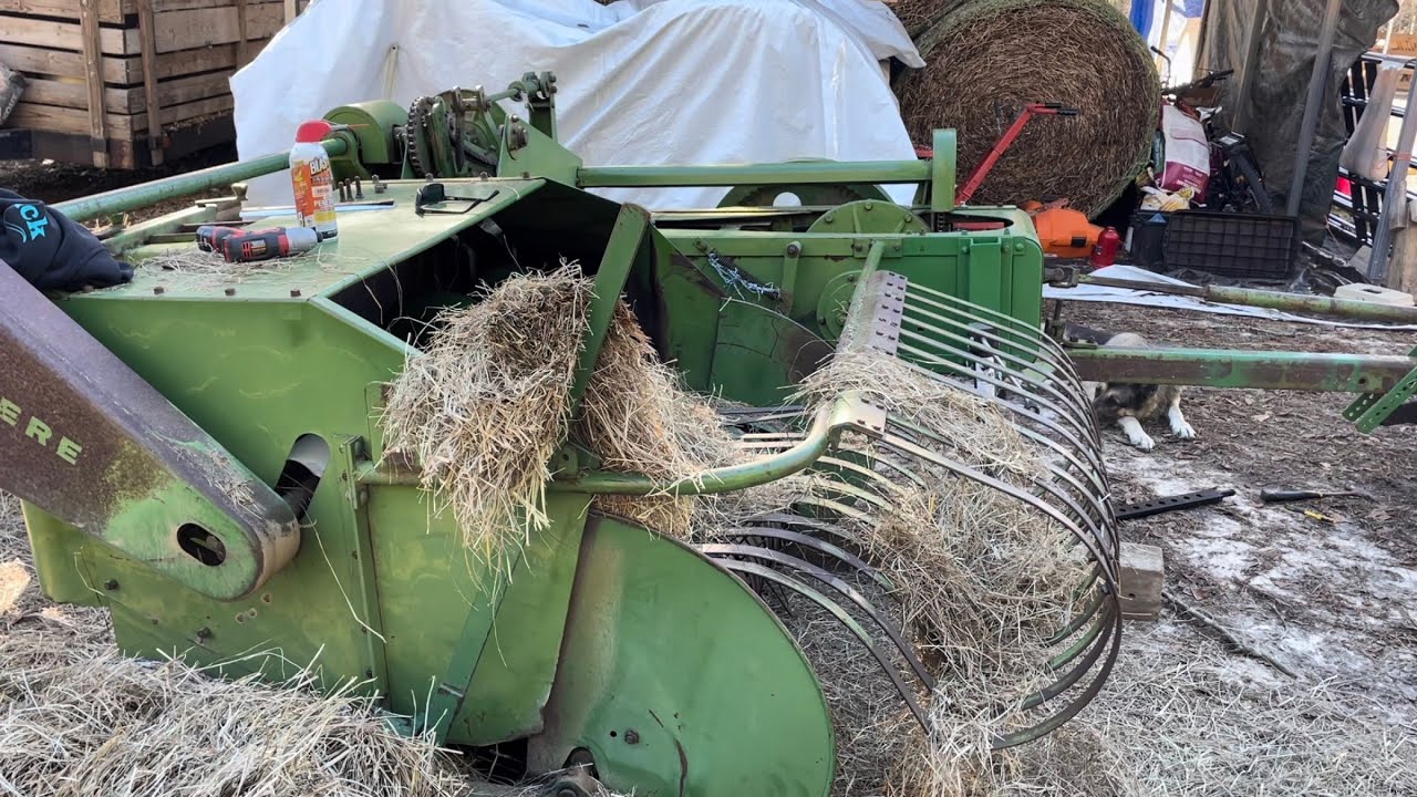 John Deere 14T Baler maintenance
