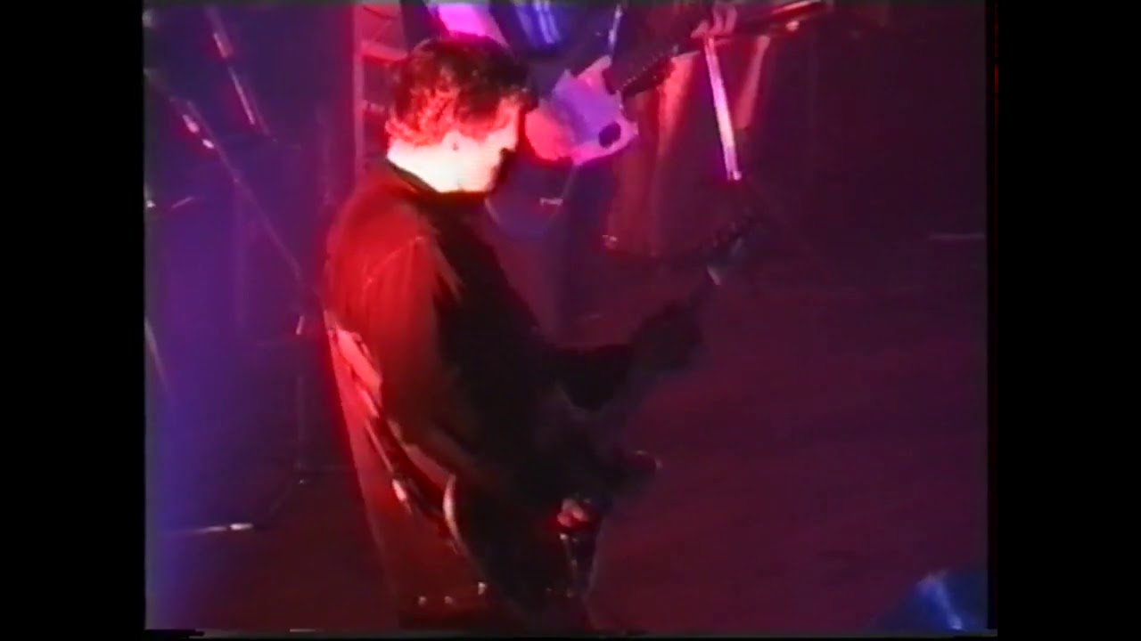 Cocteau Twins - Ella Megalast Burls Forever (live in Nancy, 1994)