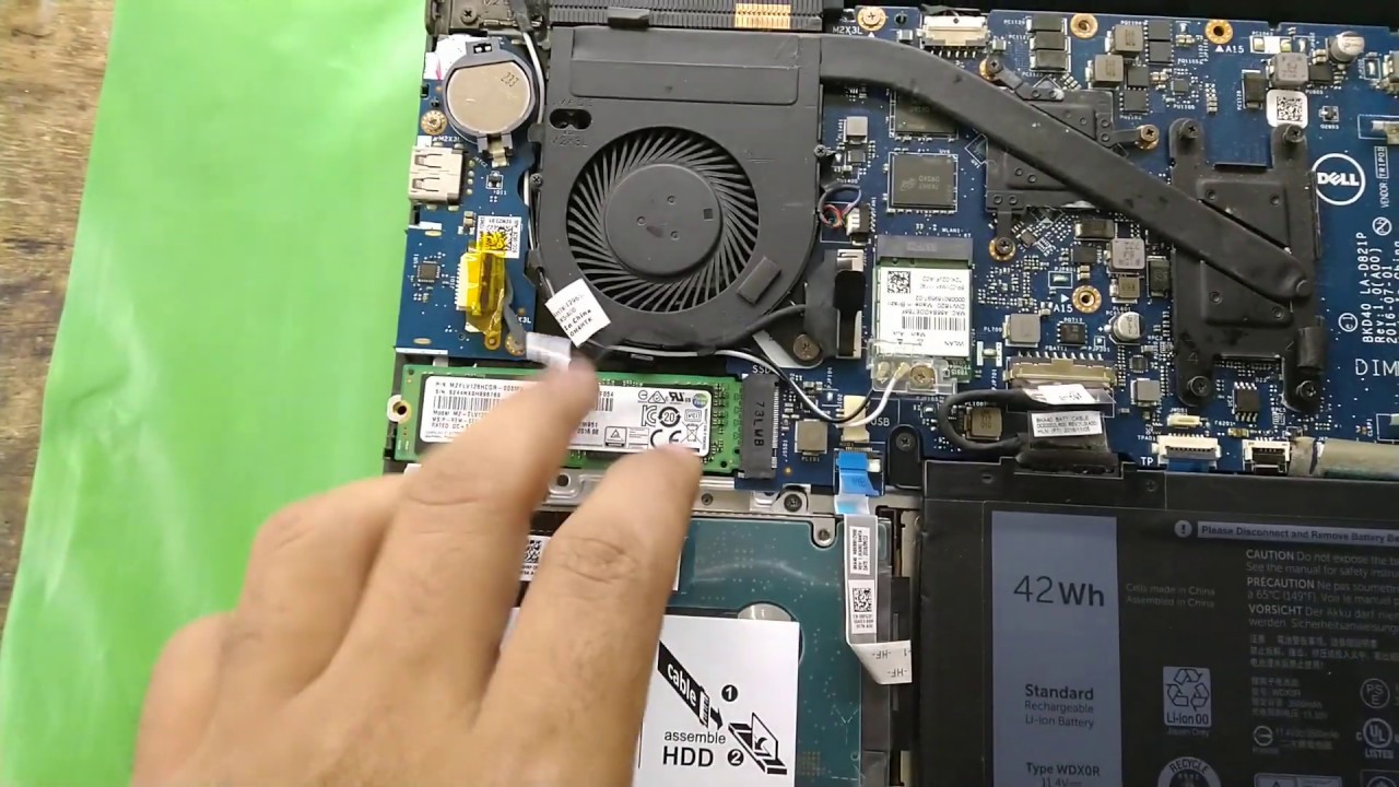 Dell 7460 em loop, sem vídeo e sem processamento. Qual o mistério?
