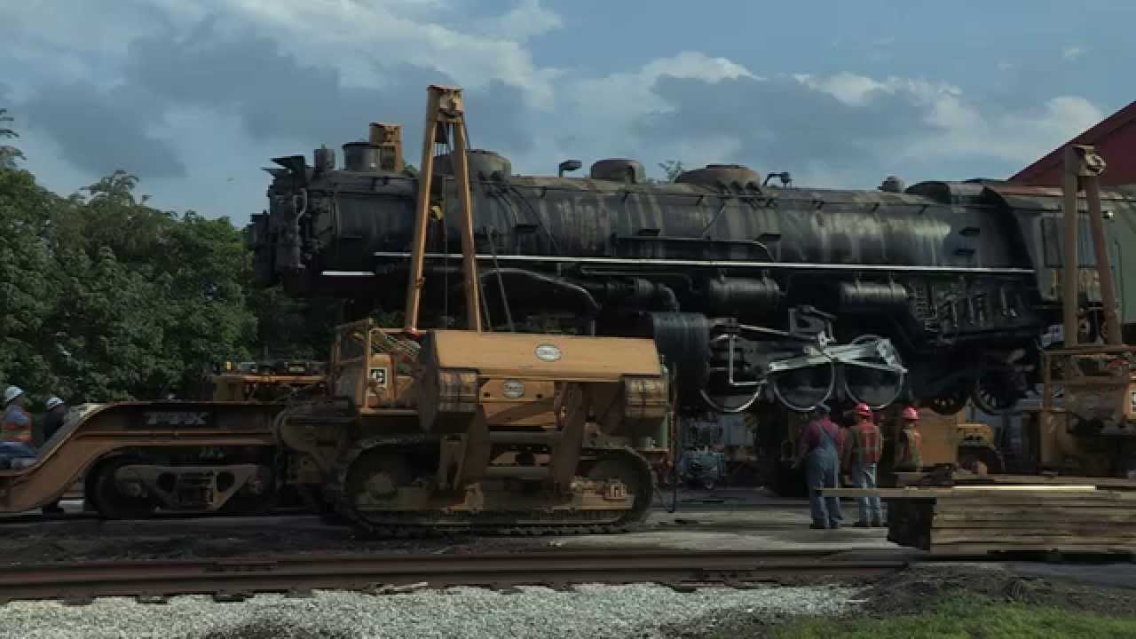 Lifting a Steam Locomotive! WMSR C&O 1309 lifted at the B&O Museum