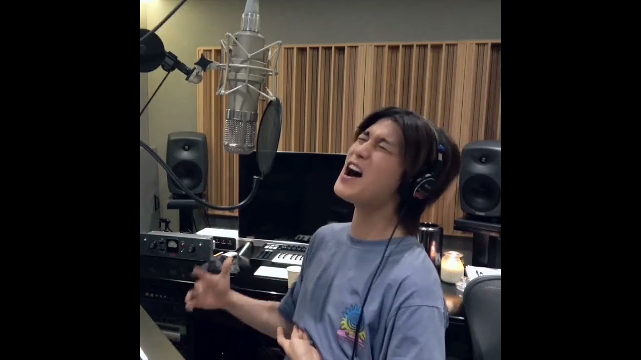 NCT MOON TAEIL HITTING HIGH NOTES 