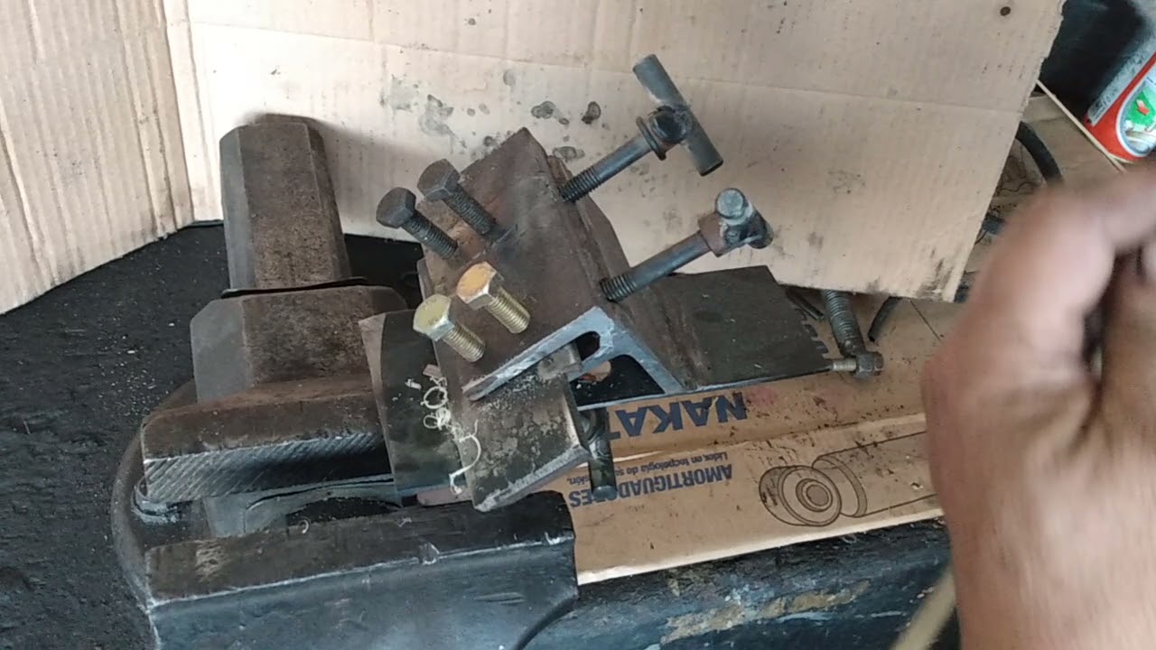 Tiras de bambú , ferramenta pra fazer tiras de bambú na mesma espessura