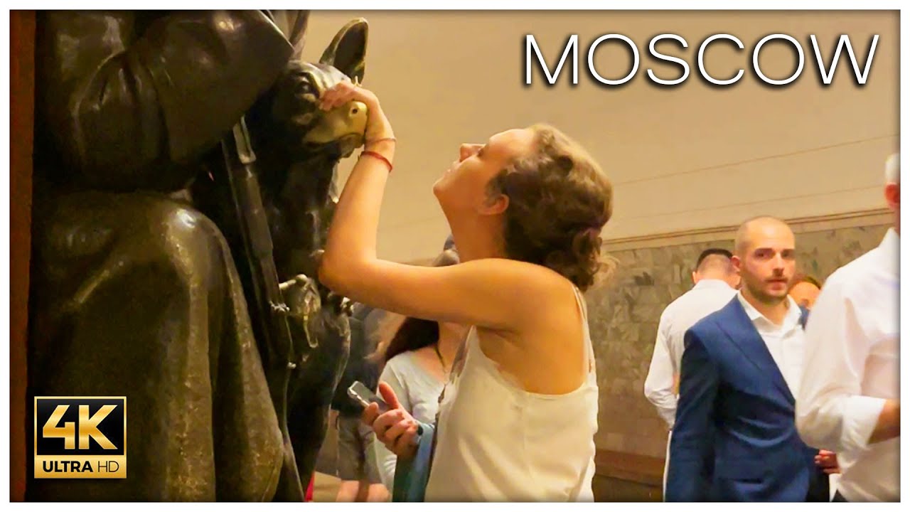Where do Russians Draw Power and Luck? Moscow Metro Station Ploshchad Revolyutsii. Walking Tour