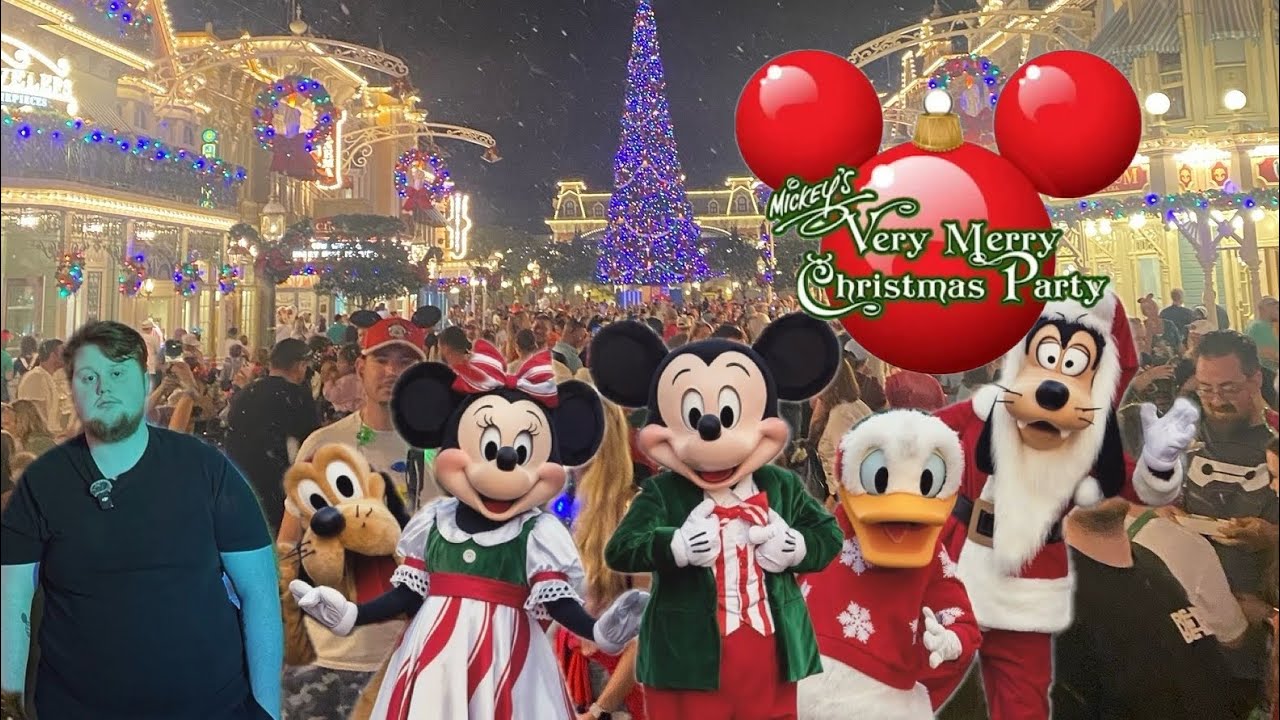 First Night at Mickeys Very Merry Christmas Party! | Food, Christmas parade, Fireworks, and more! 