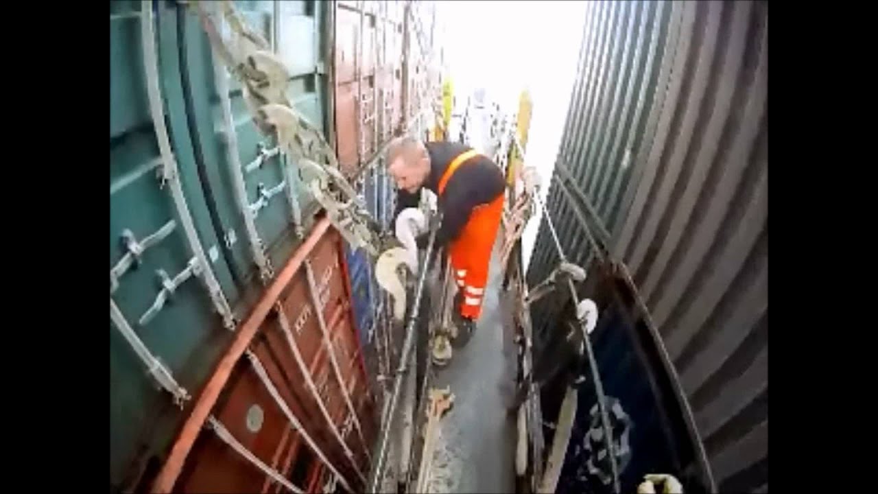 Container Lashing