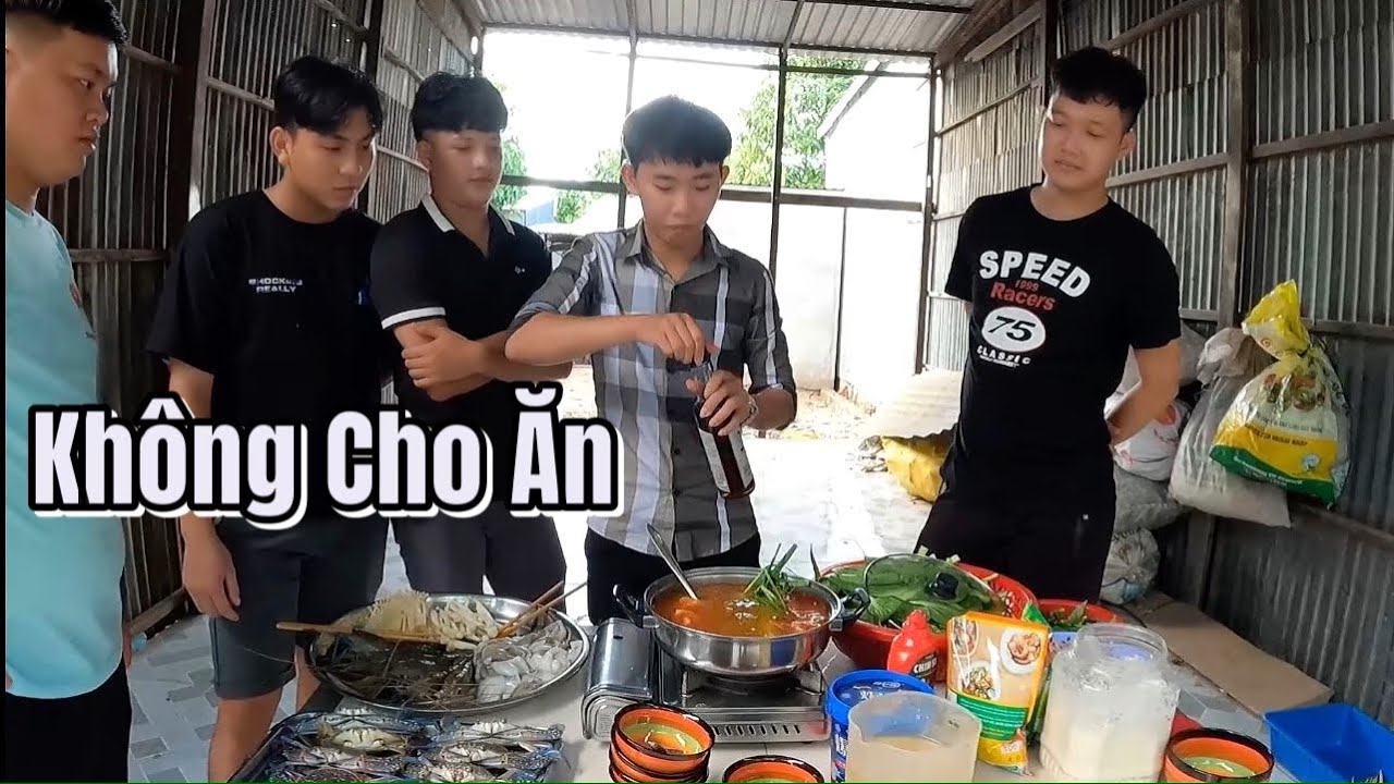 Ông Cảnh Giận Bỏ Về Vì Bị Bơ Trong Bữa Tiệc Lẩu Hải Sản