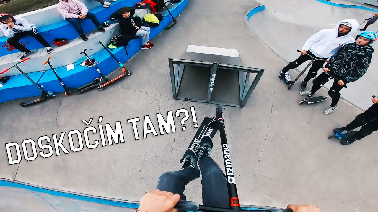 KDO DOSKOČÍ DÁL?! | #ScootChallenge