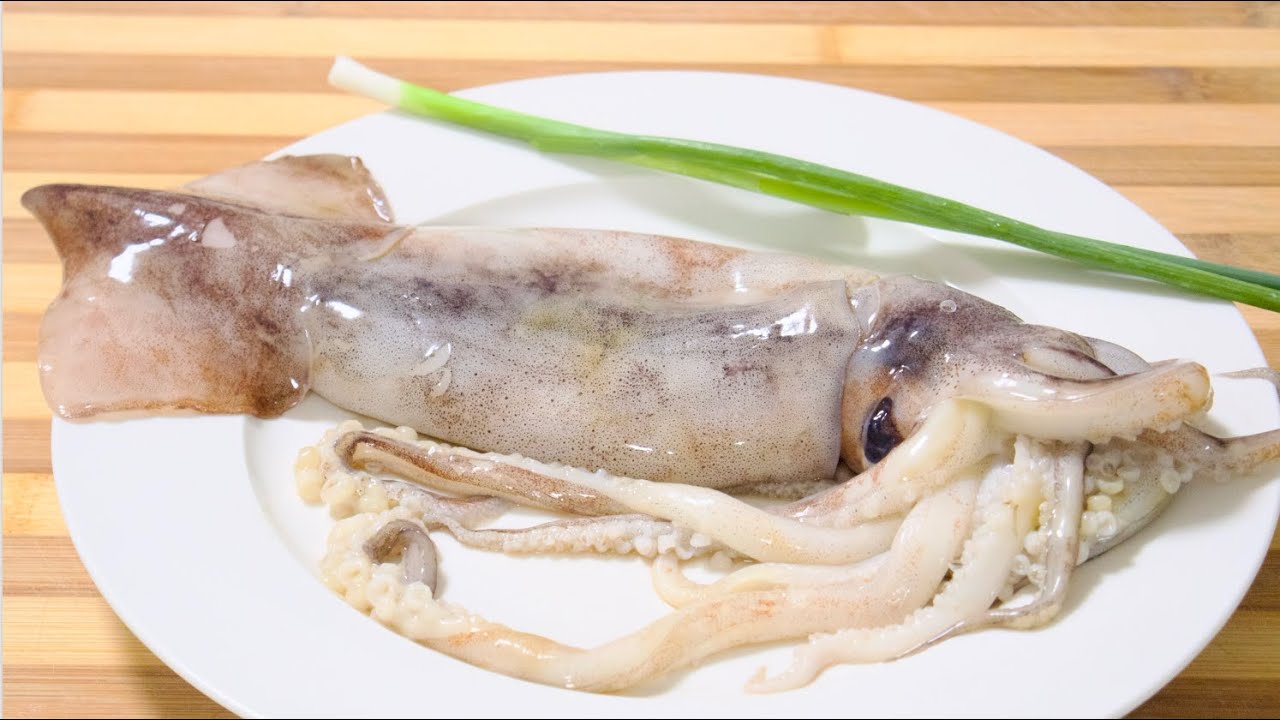Say Goodbye to Messy Squid with This Simple Cleaning Technique | How to clean a squid