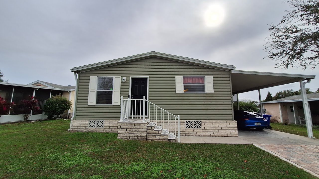 Se Vende Lindo Mobile Home de 2 Dormitorios 2 Baños en $89,500 localizado en Lakeland, Florida 33810