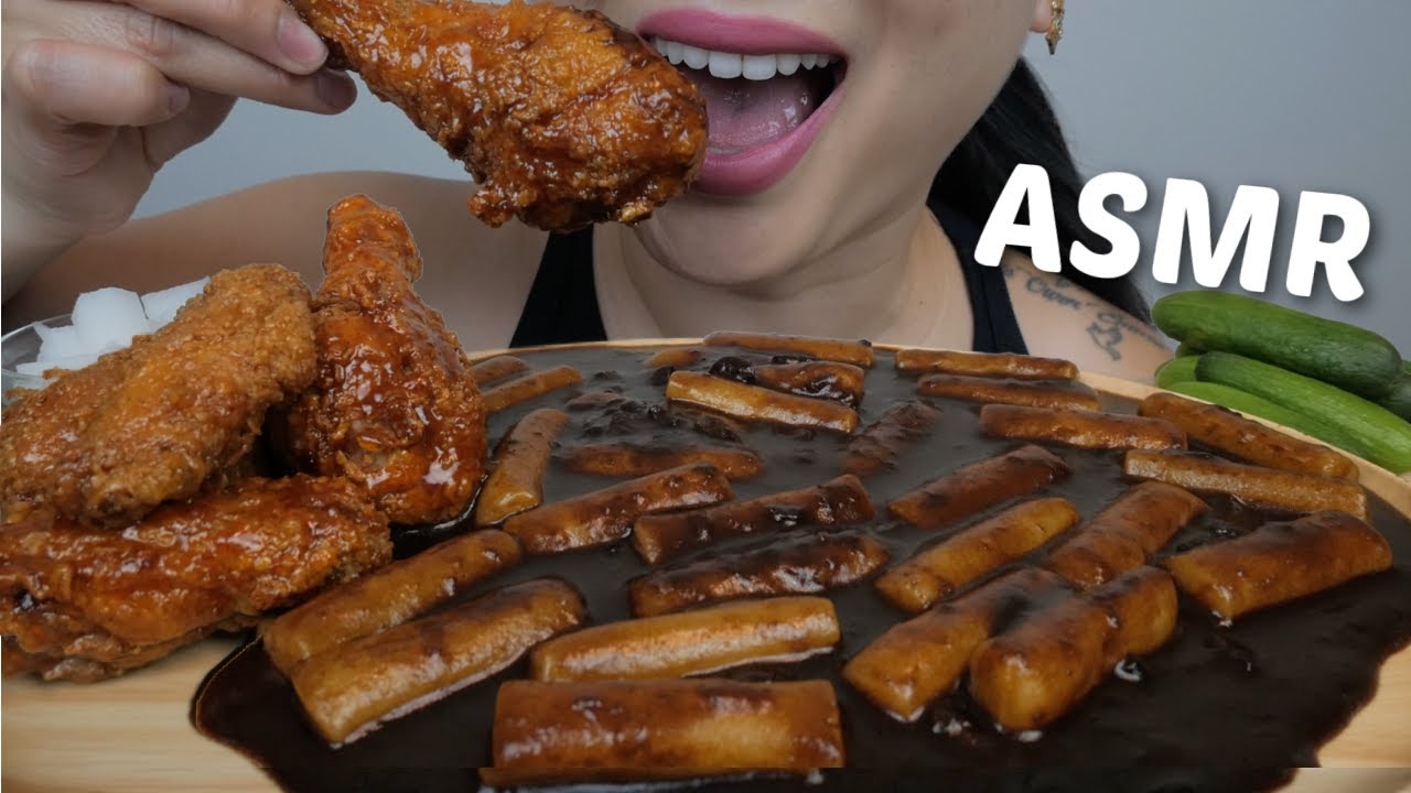BLACK BEAN Rice Cakes with Korean Fried Chicken *No Talking Eating Sounds |N.E Let's Eat