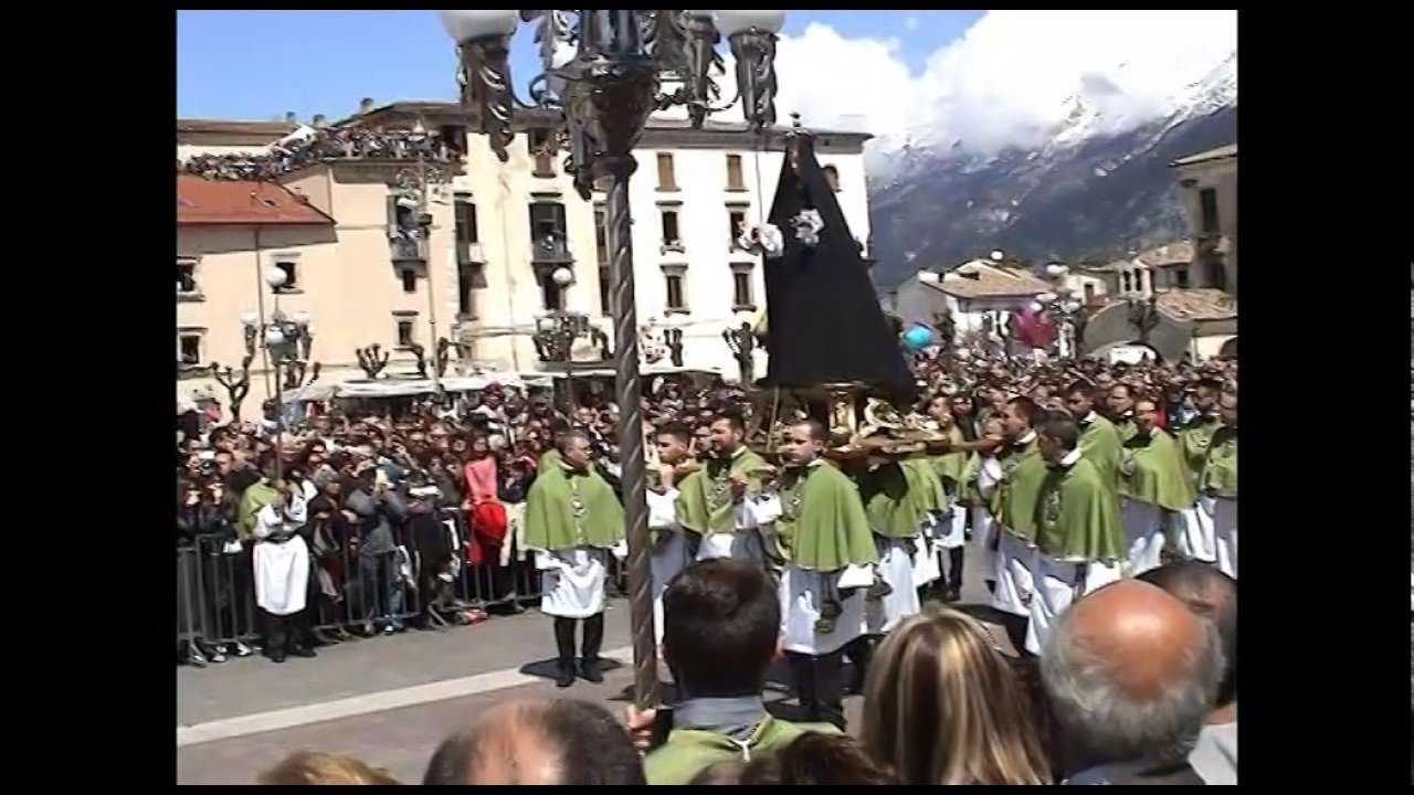 SULMONA LA MADONNA CHE SCAPPA