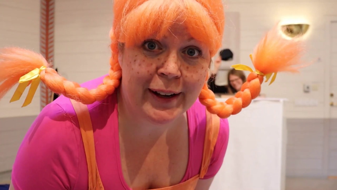 Pippi hälsar på i Farstastrandkyrkan