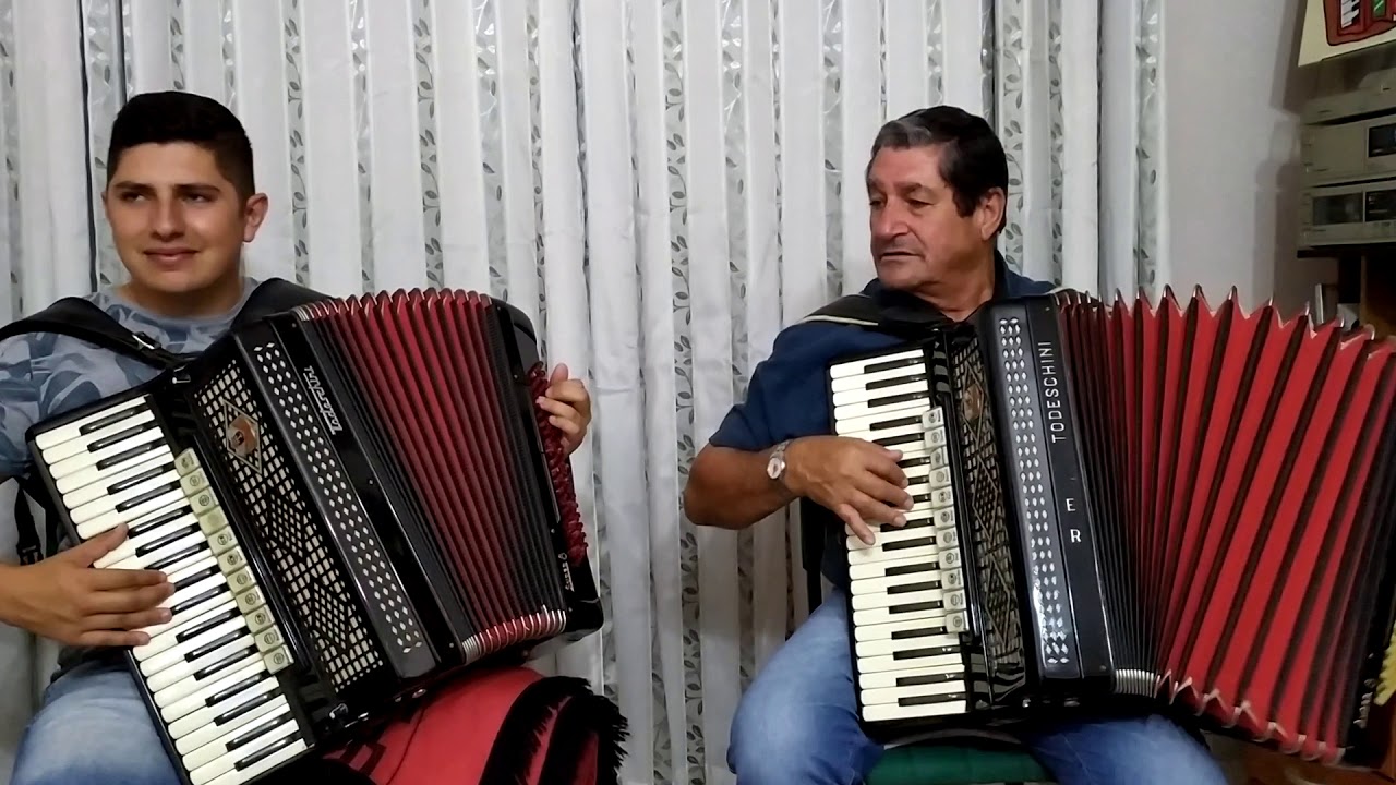 RODEIO NA VACARIA (Honeyde Bertussi) Int. Os Romani