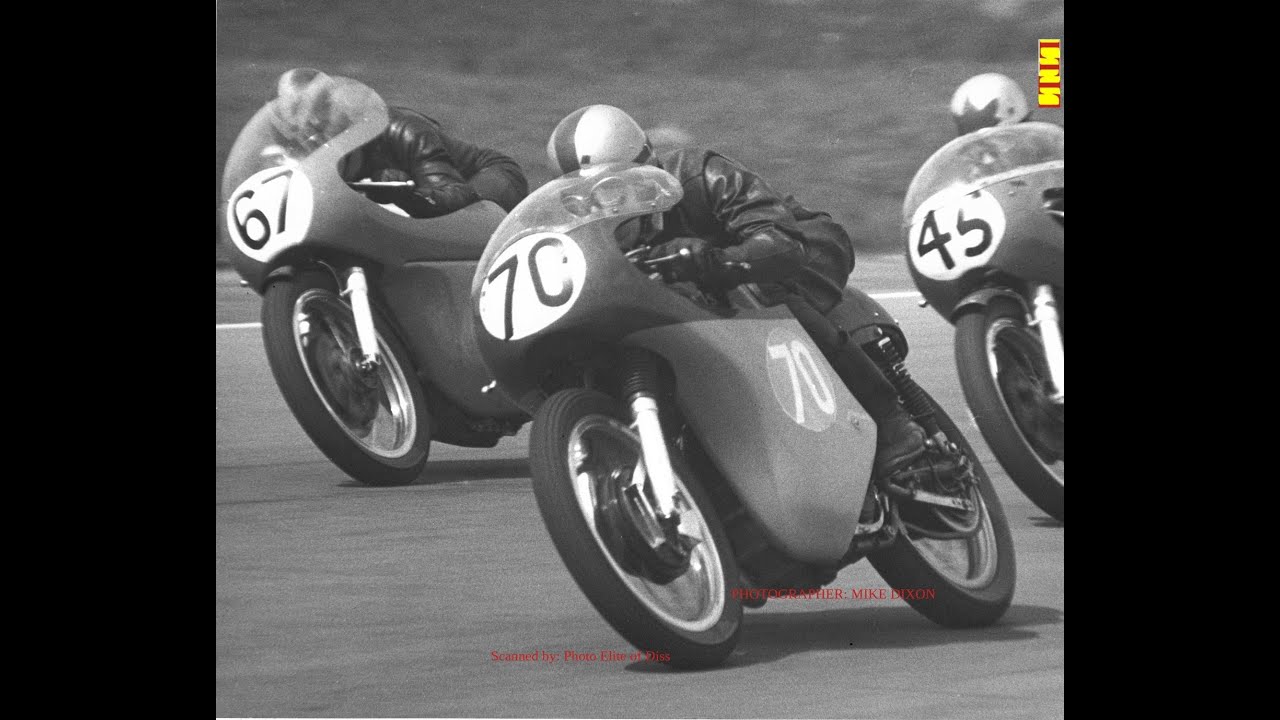 Leigh Trevail Photo Archive (055): Mike Dixon’s Motorcycle Racing Photographs