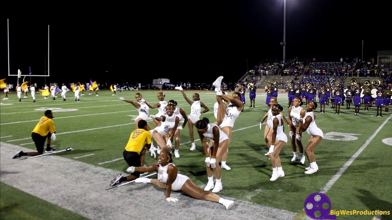 Edna Karr Marching Band [Halftime Show] With The Cougar Dolls vs L.B.Landry (2023 Battle Of Algiers)