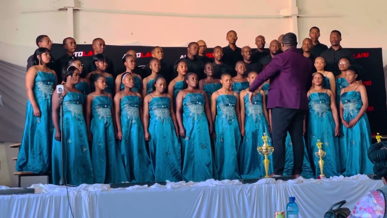 Mofumahali oa tlholo lcym-Ke nyoriloe