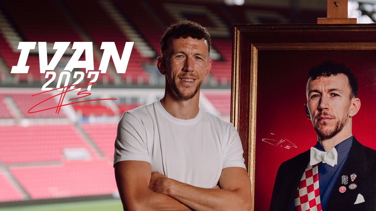 Quality stays where it belongs. In Eindhoven ✨ Ivan extends his contract by two more years 🤩