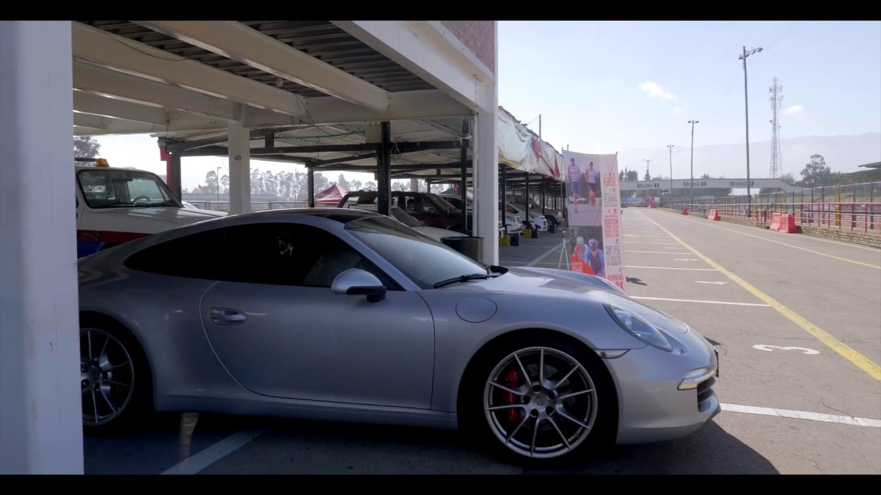 Porsche Carrera S (991) vs. Caterham 420R Race - Autodromo Tocancipa - LA Monomarca Shootout