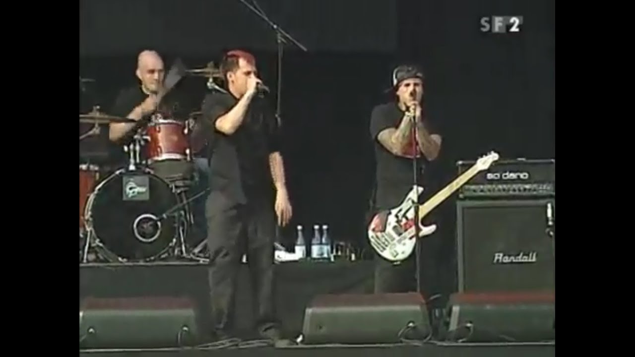 Good Charlotte - Live [The Young And The Hopeless Tour] 2003