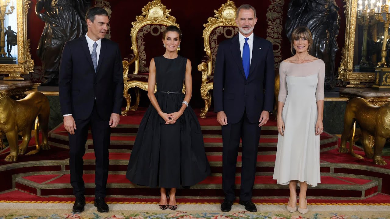 Así fue el nuevo error de protocolo de Pedro Sánchez con los reyes
