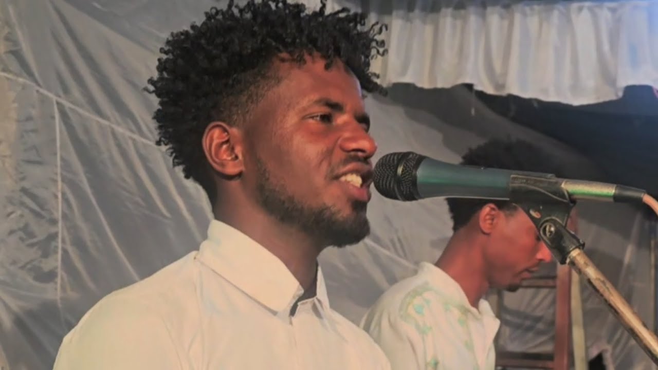 ድምፃዊ ልኡል  (ወዲ  ባዕኸል)  ኣብ ዓዲግራት  ብድሙቅ ወነ  ዘፃወቶም  ወለድን ኣዕርኽትን