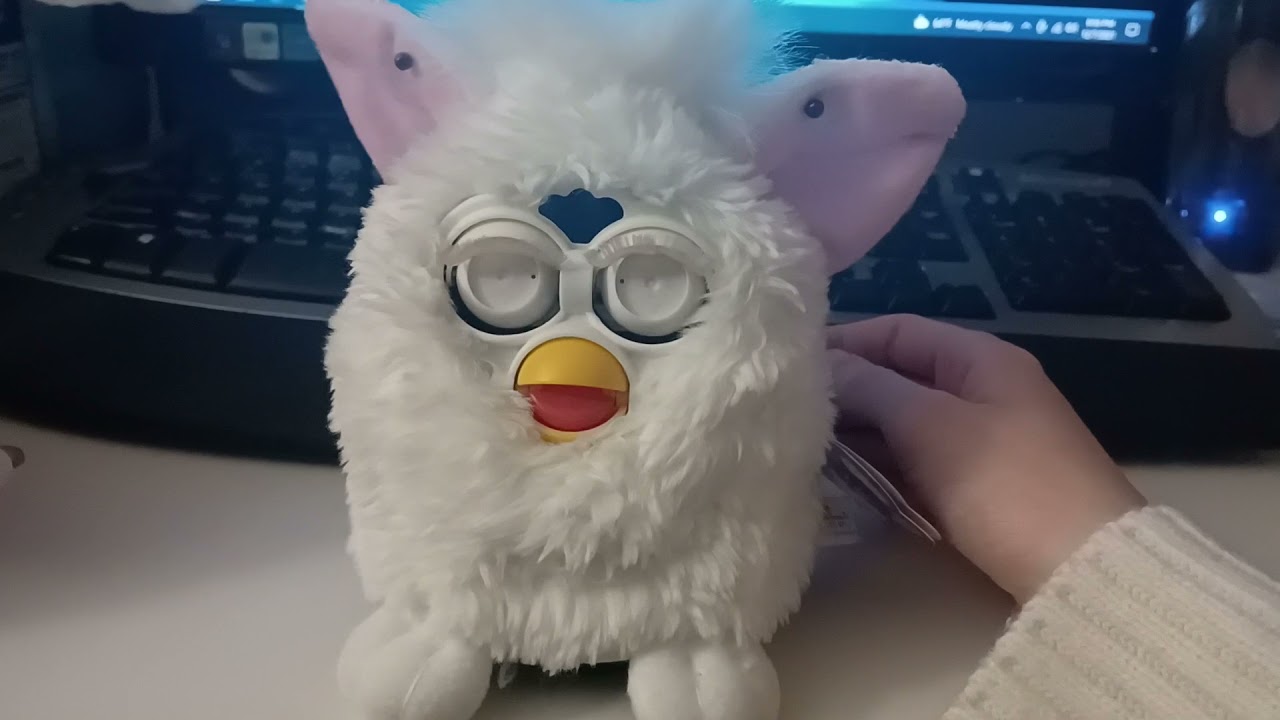 Furby Snowball 1998 Documentation #2
