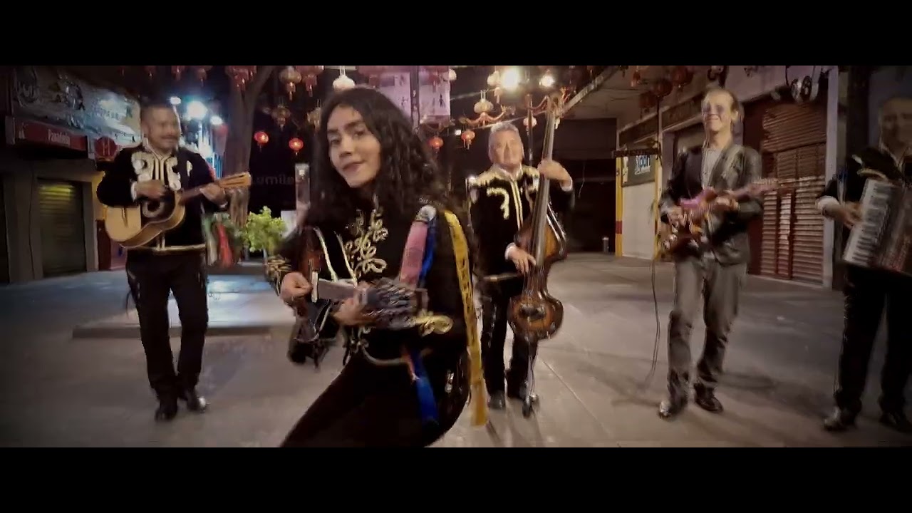 Ella es / Estudiantina Jehudiel Ft Ivan Jazz