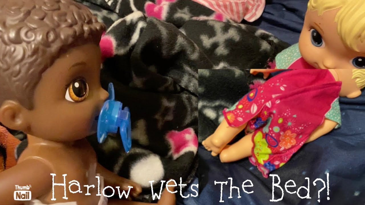 BABY ALIVE: Harlow wets the bed?! #babyalive