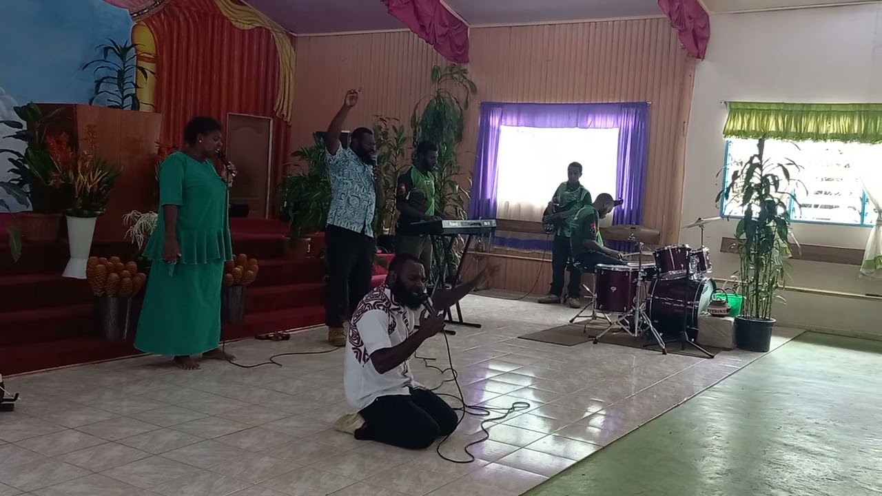 Praise & Worship with Tony Urangik. Mt Hagen Community Church (AOG) (12/02/2023)