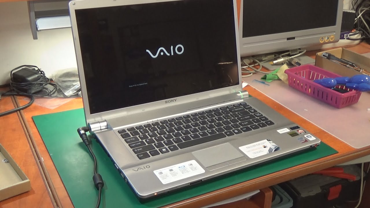Sony VGN-FW31ZJ disassembly and power socket repair