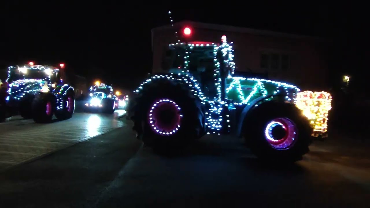 Parade de Noël de tracteurs 2025