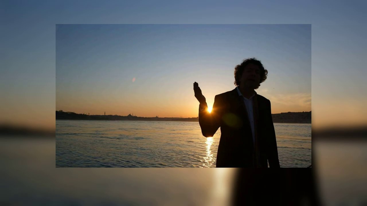 Bora Uymaz- Çözmek Elimde Değil Gönlümü Senden Kadın (2020)