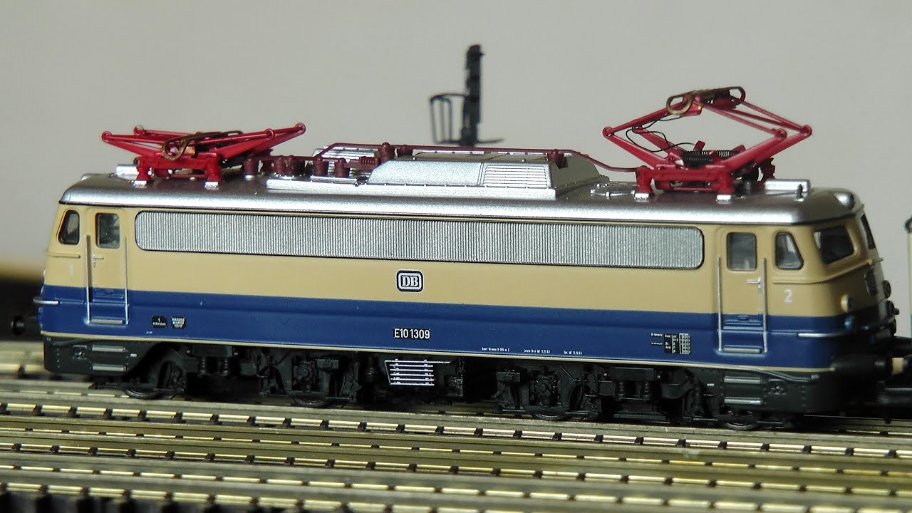 Spur N, Minitrix E10, DCC/Sound, Optisch und Akustisch sehr schön.
