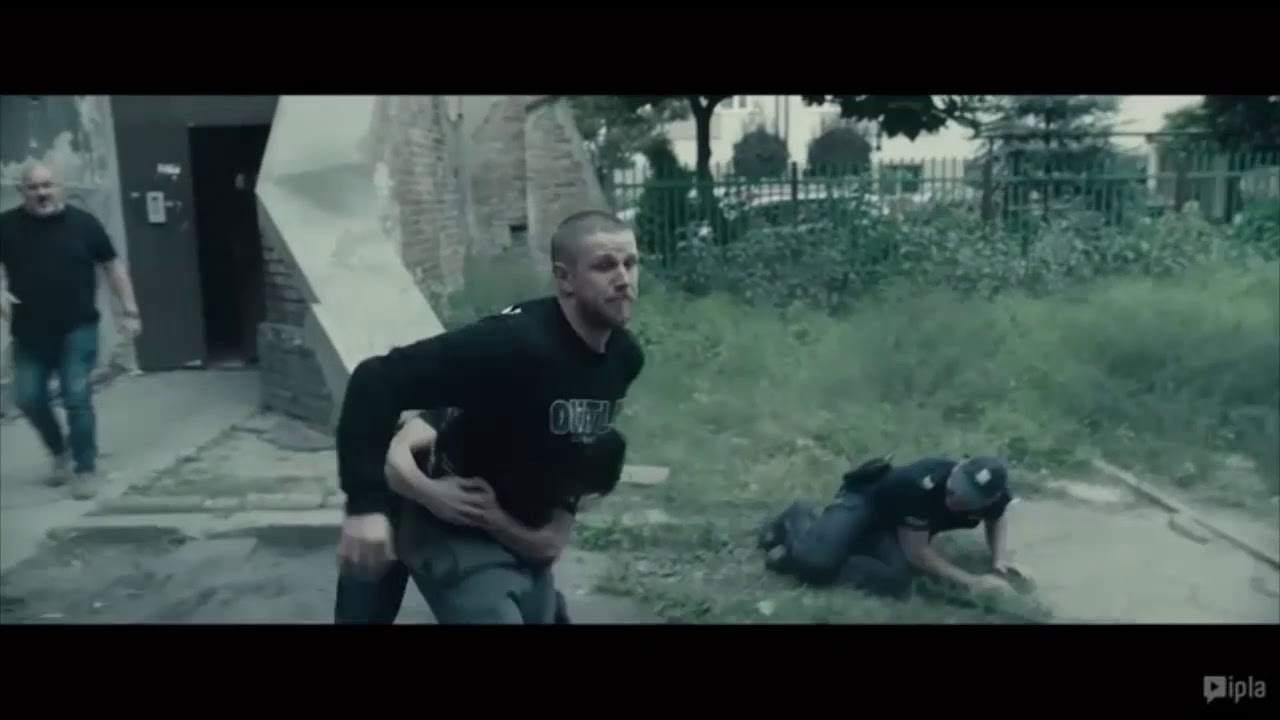 Policja vs kibol zabijaka (Bad Boy)