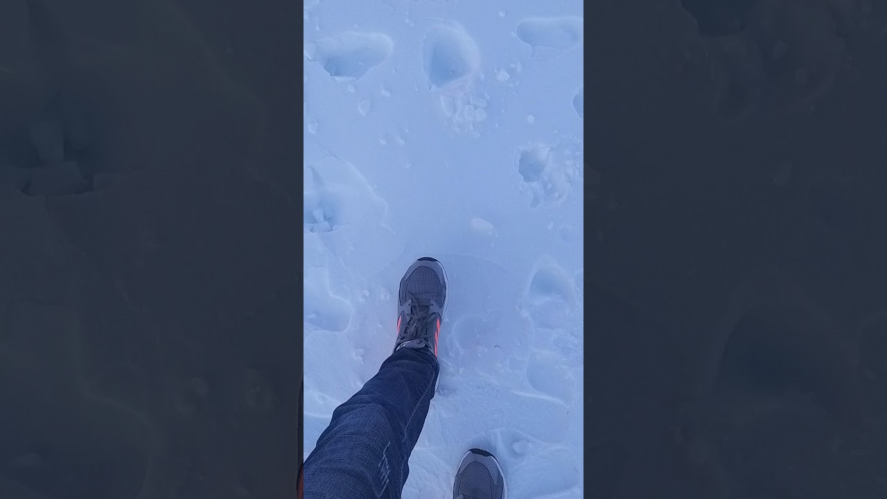 snow crunch underfoot video sound