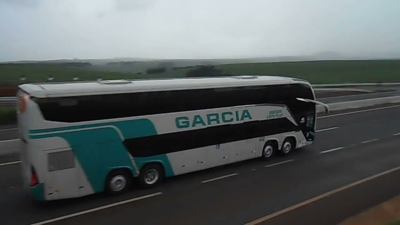 &Ocirc;nibus Da Via&ccedil;&atilde;o Garcia N&uacute;mero 88029 Leito Plus Com Plotagem Retr&ocirc; Em Ura&iacute; - Paran&aacute; - Brasil