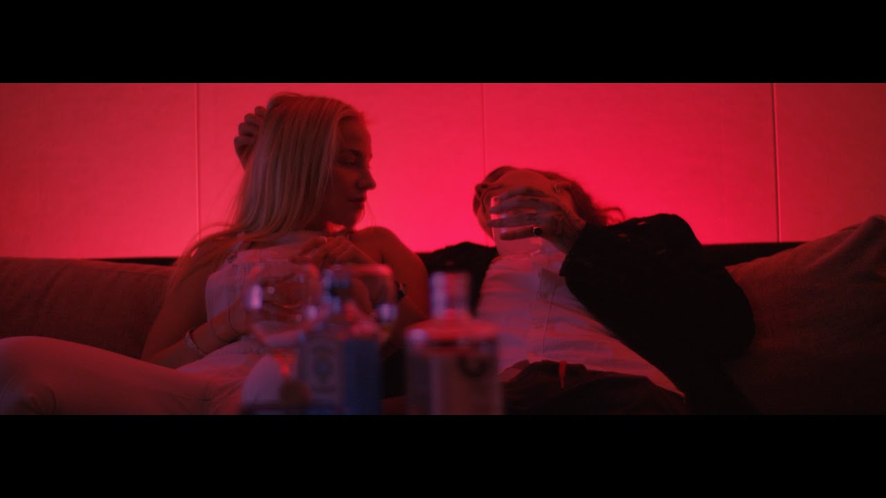 DJANGOMAYN - KUPLIVAA