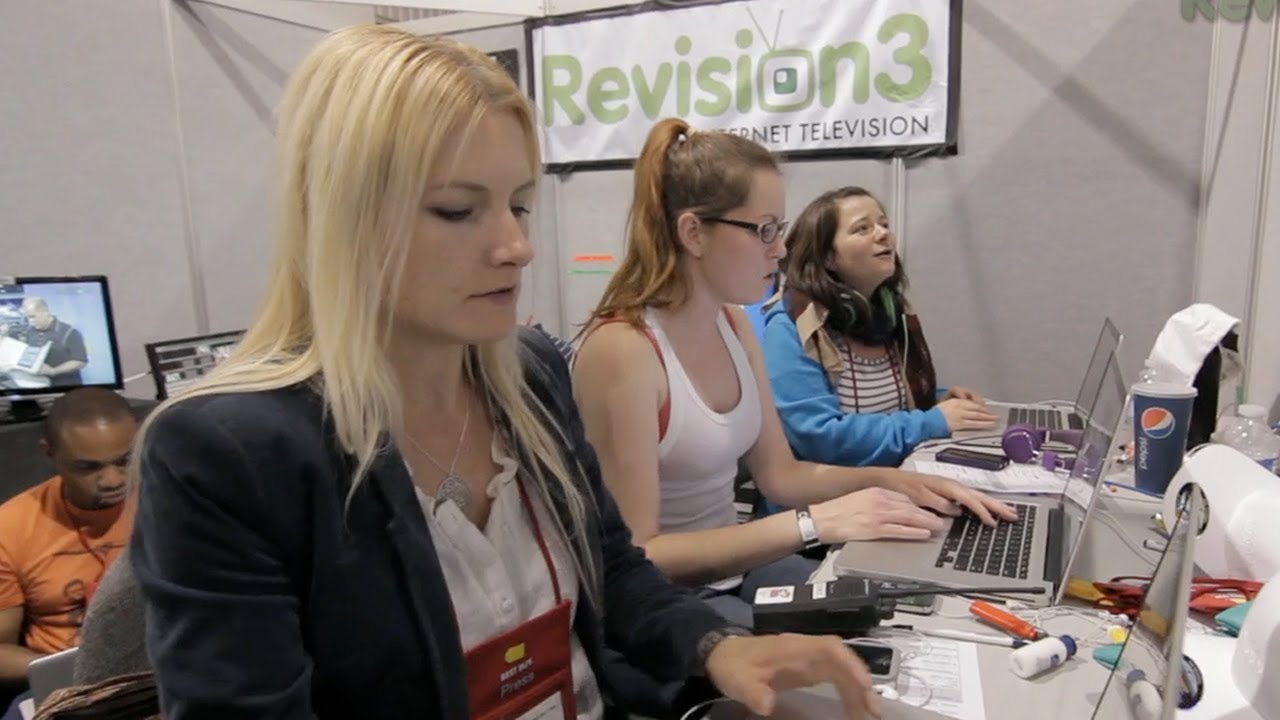 Late Night CES Access with Revision3