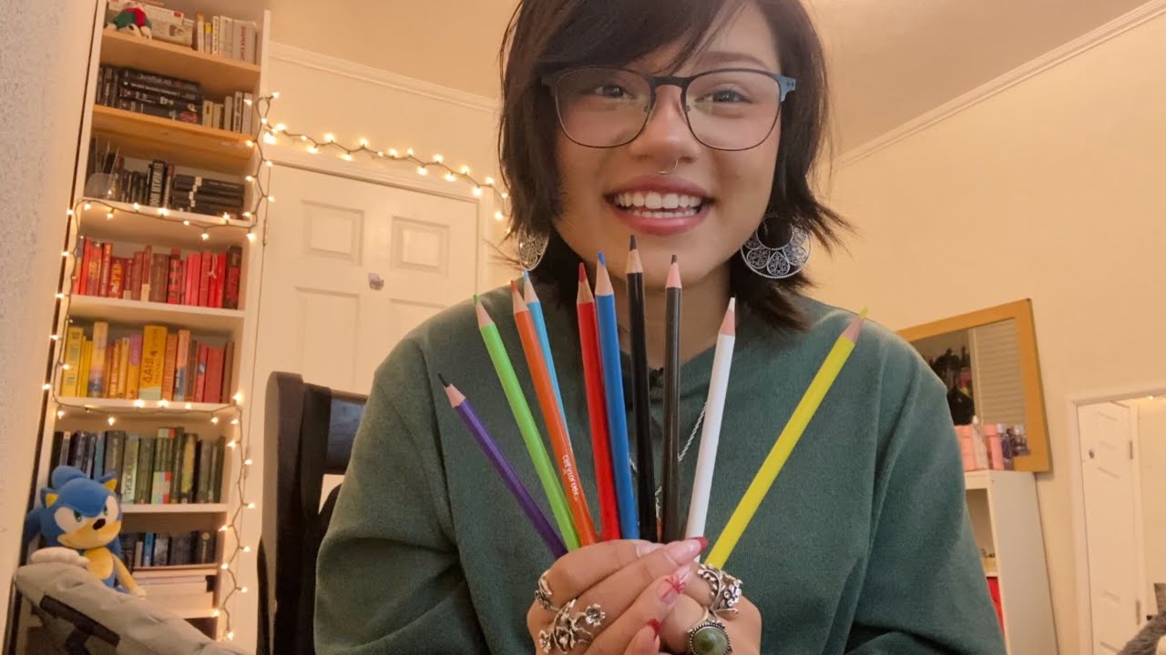 ASMR en Español~ Enseñándote los Colores en Inglés