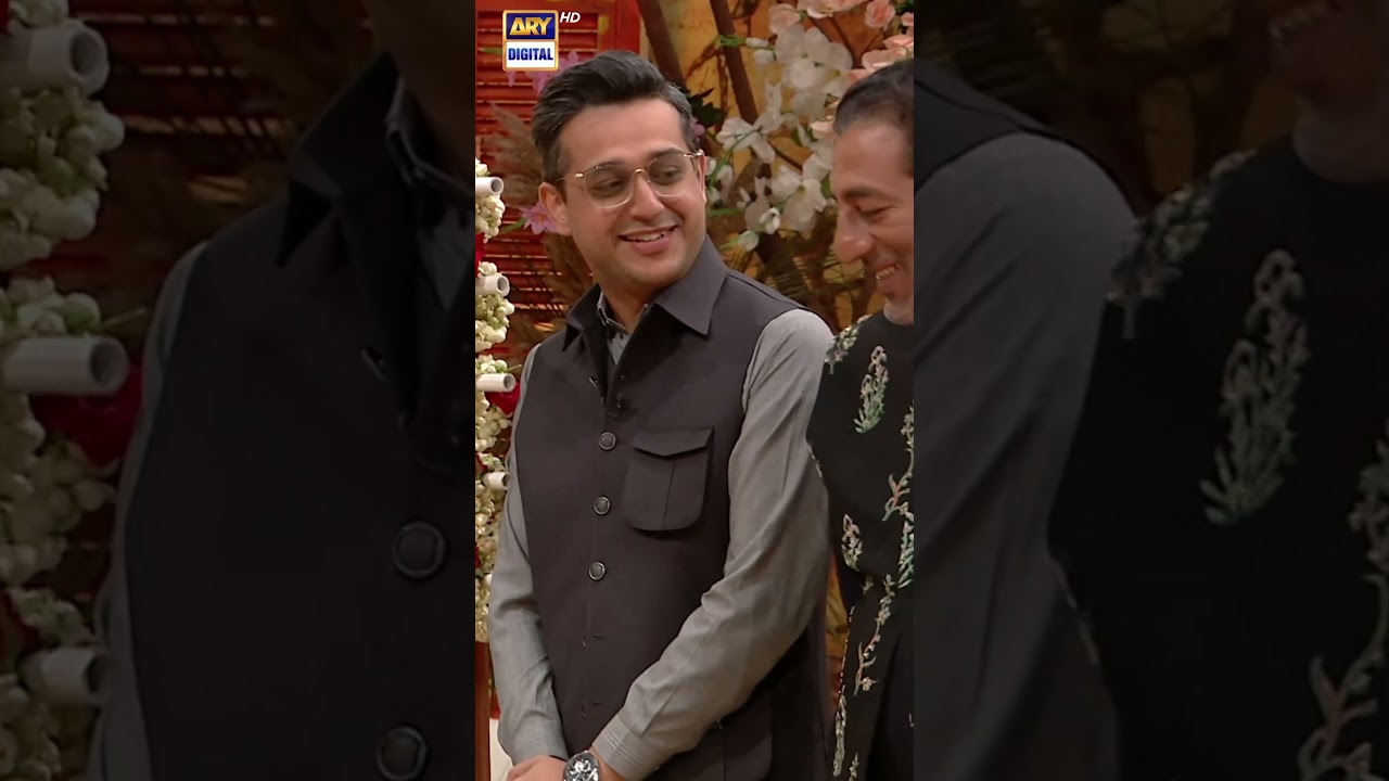 Sunein! aaj khane main kya pakaon😘 | Shafaat Ali & Rabeeca Faryal | #Shorts #nidayasir