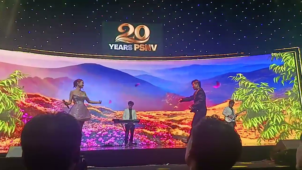 Đi Giữa Trời rực rỡ