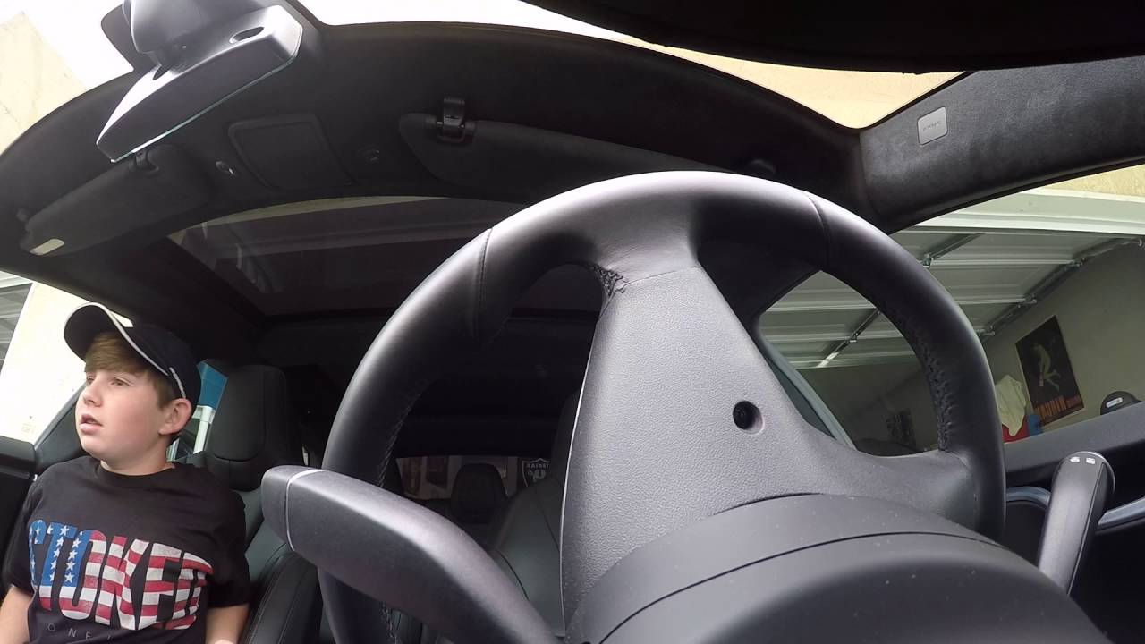 (Marty12) Prankster son gets pranked by parents with the Tesla Summons Feature