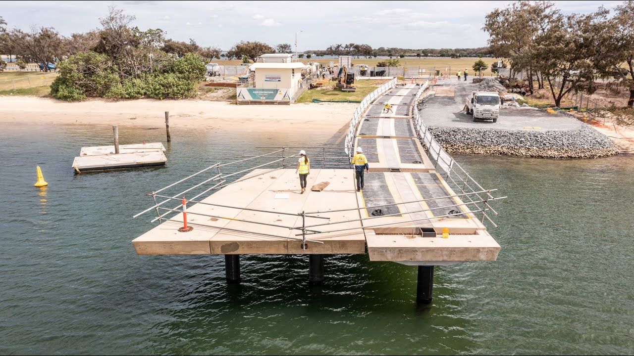 Marine Stadium Jetty and Pontoon - The Spit