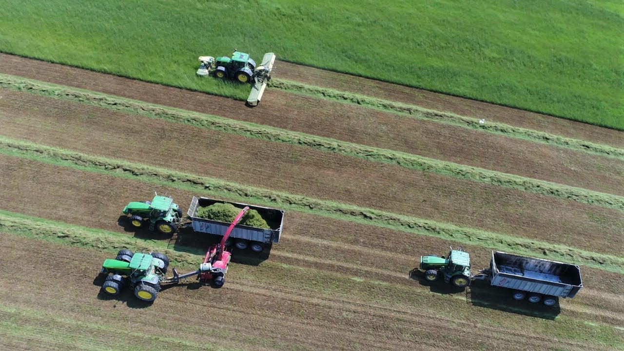 Journée d'ensilage d'herbe!!!!