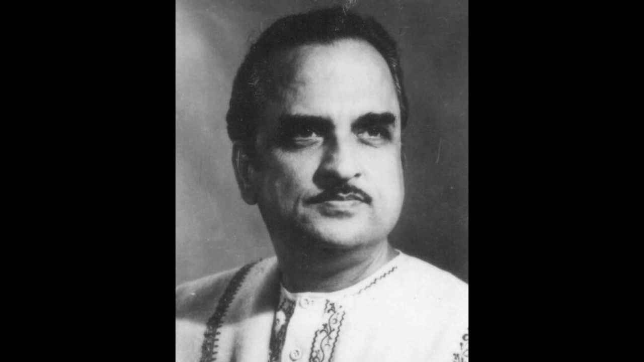 Pt Dinkar Kaikini ~ Raag Bhairavi - Panaghat pe Jala Bharan
